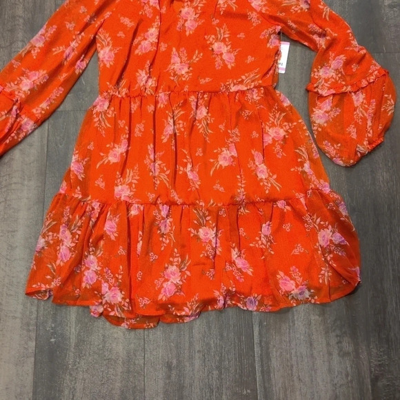 *NWT* Vince Camuto Floral Tiered Dress - Picture 5 of 7